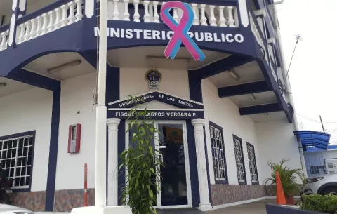 Abogado detenido por privar de libertad a su pareja en la barriada La Ermita, en Las Tablas