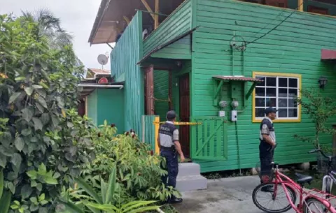 Hombre enfrenta a la justicia en Bocas del Toro por matar a su padrastro de una puñalada