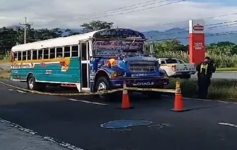 Joven de 26 años pierde la vida al ser atropellado por un bus de la ruta Capira-Panamá