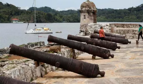Castillo Santiago de la Gloria avanza en proceso de restauración