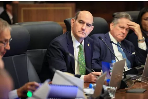 Presupuestos más prudentes, propuesta de Chapman