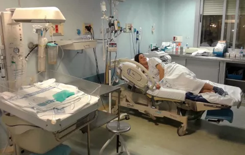 La ciencia lo dice: Escuchar música tras una operación acelera la recuperación
