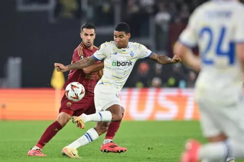 Dinamo, del panameño Guerrero, pierde ante AS Roma en Europa League