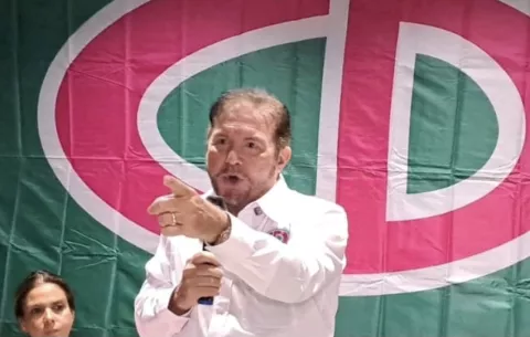 Henríquez lidera con autoridad intención de voto del CD impulsado por la figura de Martinelli