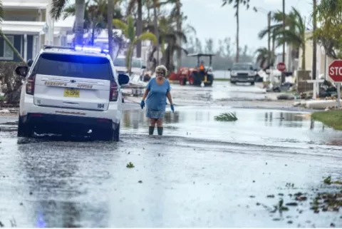 El huracán Milton deja una senda de muerte y destrucción a su paso por Florida
