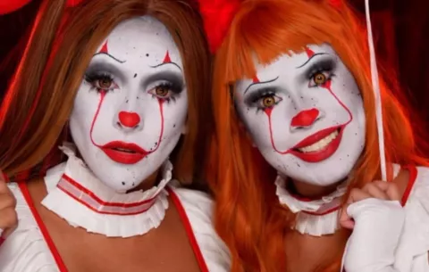 Jacky Guzmán y Aztinay están en modo Halloween