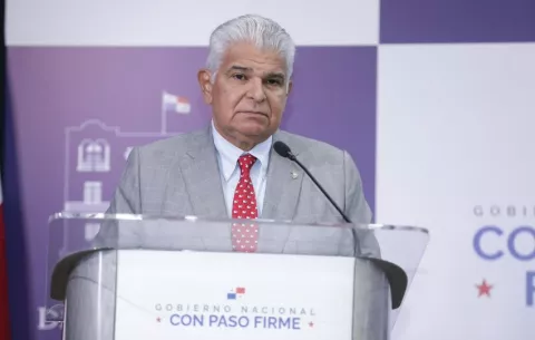 Mulino no le ve utilidad al Parlacen, pero tampoco puede sacar al país del organismo
