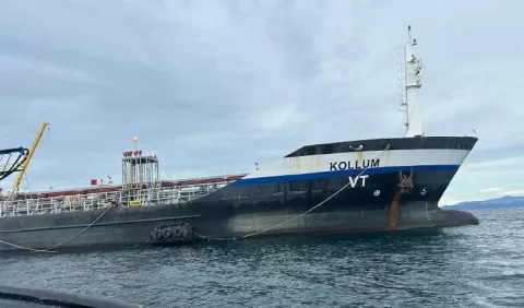 Derrame de combustible: la nave Kollum no reúne condiciones adecuadas