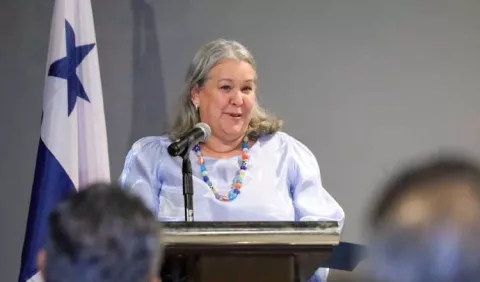 Beatriz Carles: 'Creo en las auditorías, y mientras esté aquí, seguirán'
