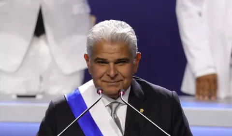 Convincente y esperanzador: características del discurso de Mulino