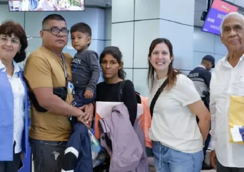 Niño colonense de 3 años viaja a España para ser tratado con Radioterapia de Protones 