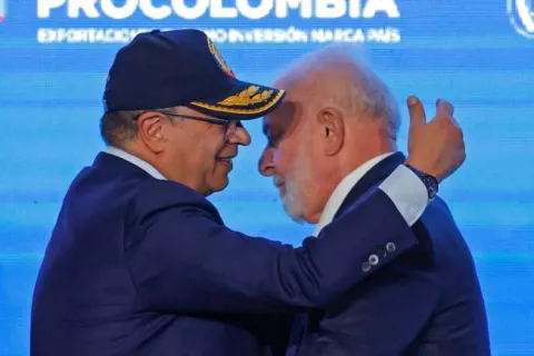 Machado dice a Petro y Lula que es 'absurdo' seguir pidiendo las actas de los comicios venezolanos