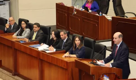 Presupuesto contempla la construcción del  tren Panamá - David
