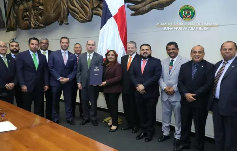 Asamblea Nacional aprueba en tercer debate el presupuesto 2025