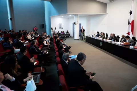 Proyecto que modifica la Ley de Responsabilidad Fiscal pasa el primer debate