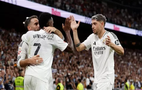 El Real Madrid gana de la mano de Vinícius
