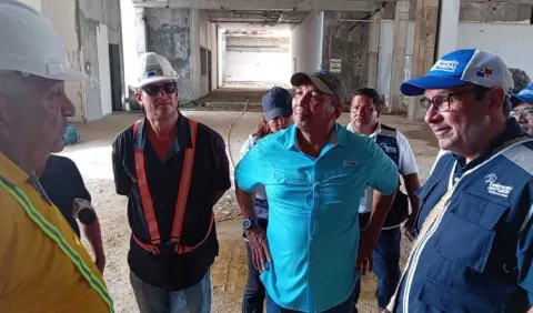 Rescatan obras abandonadas