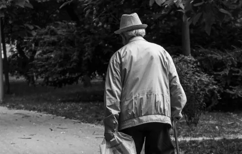 Grupo de 75-79 años, el más vulnerable al suicidio; Los Santos lidera incidencia