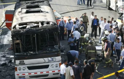 Tras 18 años de la tragedia de La Cresta, víctimas aún esperan justicia