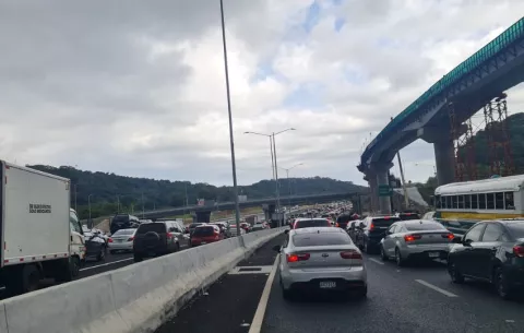 Martirio de los tranques en el Oeste no termina