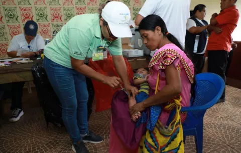 Vacunas que salvan vidas se aplicaron en ferias integrales en la comarca Ngäbe-Buglé