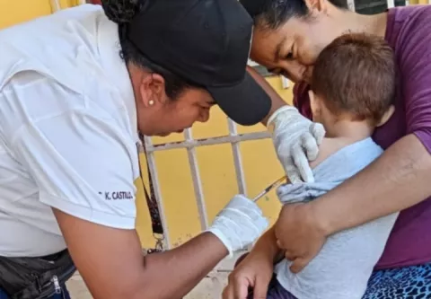 Minsa insta a los padres a vacunar a sus niños contra el sarampión