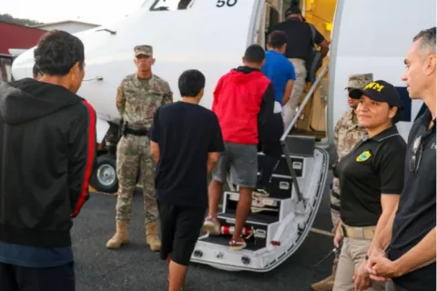 Panamá realiza su vuelo #15 de repatriación de migrantes irregulares