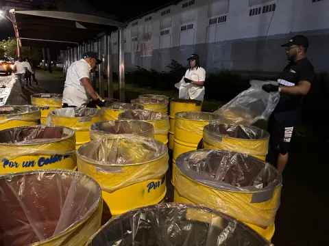 Empresa recolectora de basura pide a colonenses poner de su parte durante desfiles