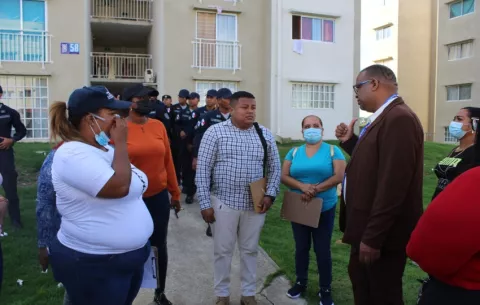Miviot y Policía Nacional continúan operativo para desalojo en el proyecto Ciudad Esperanza