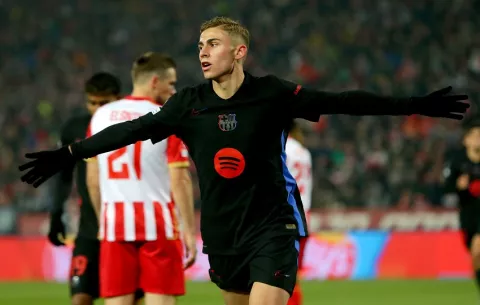 Barcelona golea a la Estrella Roja en la Champions League