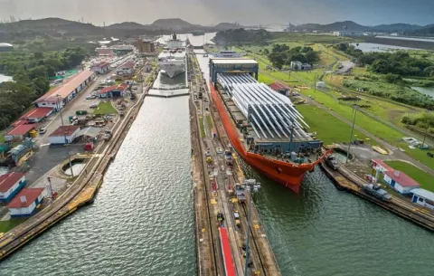 Canal de Panamá: no se reportaron heridos en incidente ocurrido en la esclusa de Gatún