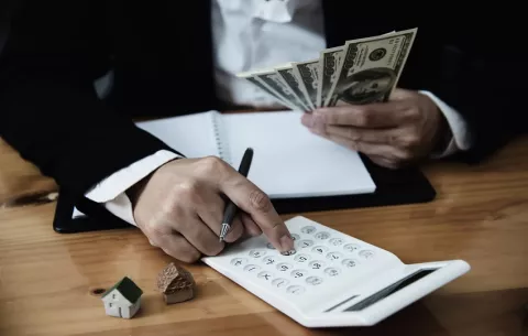 Salario pretendido por los panameños en octubre fue de $1,015