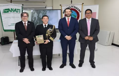 Exponen resultados de estudios del USNS 'Pathfinder' en el área norte del Canal de Panamá