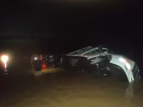 Desbordamiento del río Pocrí afecta el tránsito por la Panamericana 