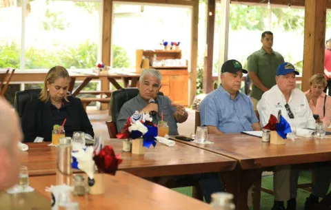 Mulino manifestó su respaldo a productores afectados por las inundaciones en Boquete  