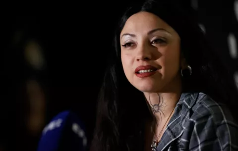 Mon Laferte: Un #MeToo en la música ‘es bueno’, pero no ‘la cacería mediática’