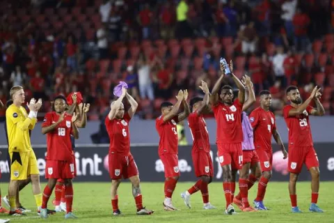 Panamá sufre contra Costa Rica para avanzar a la Final Four,  el VAR fue decisivo