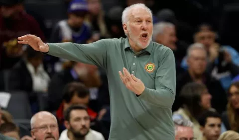 Popovich, de los Spurs, sufre un derrame cerebral