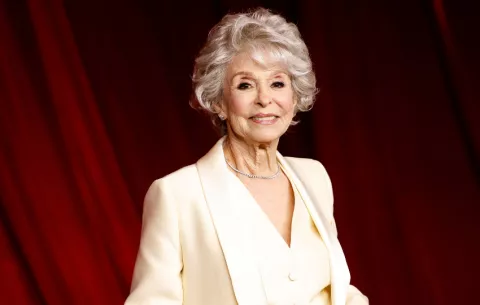 Rita Moreno será inmortalizada en una muñeca Barbie