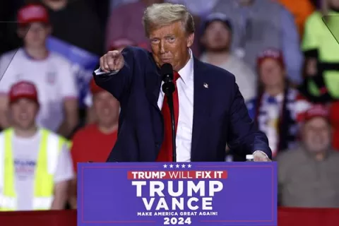 Aumenta trece puntos el porcentaje de votantes latinos a favor de Trump, según encuesta