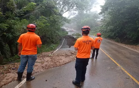 En Veraguas varias comunidades siguen incomunicadas por los deslizamientos de tierra