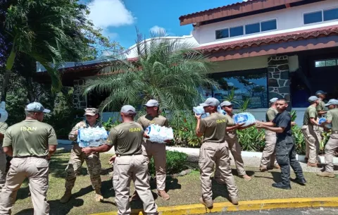 Panameños se solidarizan con los damnificados