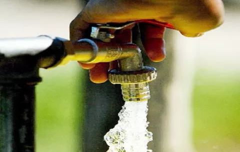 Varias comunidades en Arraiján con baja presión de agua en las festividades
