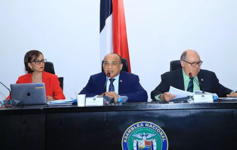 Lectura del proyecto de ley que reforma la CSS finaliza