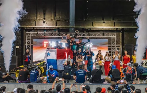 Pilotos panameños ganan el GT Challenge de las Américas en Costa Rica