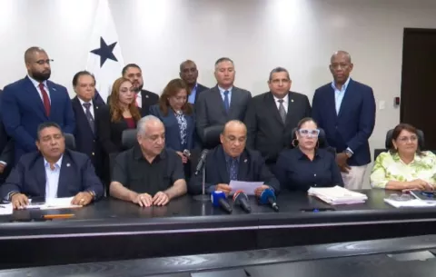 Bancadas de Realizando Metas y Mixta se oponen a aumento de la edad de jubilación