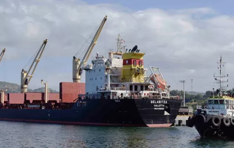 Panamá le da la mano a Costa Rica con importaciones navideñas, tras colapso de puerto Caldera