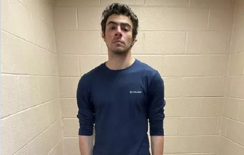 Seguidores del presunto asesino del CEO recaudan miles de dólares para su defensa