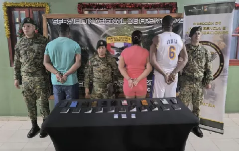 Funcionario de la ATTT queda preso por traficar migrantes en Paso Canoas