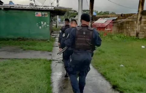 Adulto y adolescente quedan presos por la muerte de un hombre de 48 años en Colón